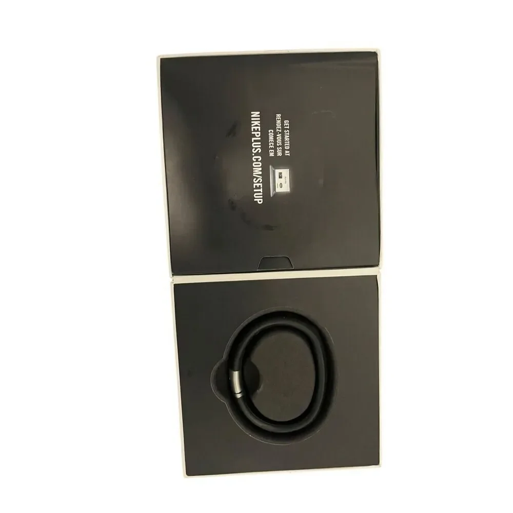 Nike Fuelband Fitness Tracker Good Condition Missing Charger